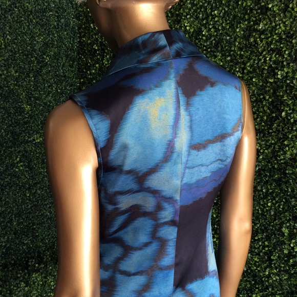 Black Halo Open-Chest Flowered Patterned Dress - Picture 4 of 7